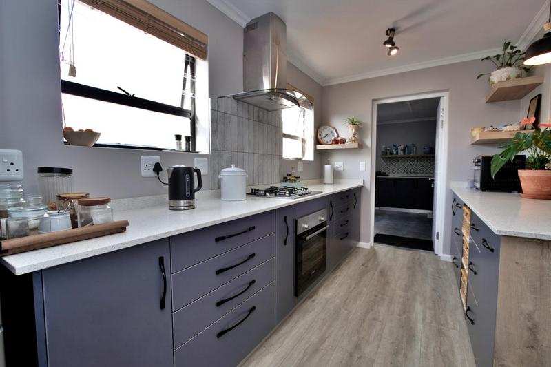 3 Bedroom Property for Sale in Stilbaai Wes Western Cape